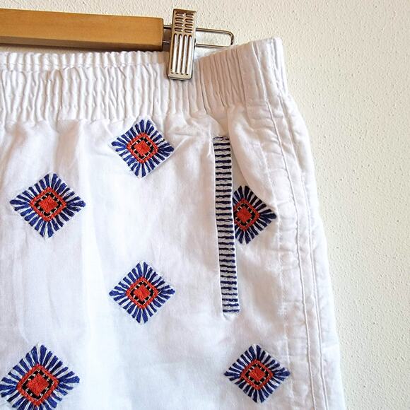 J. Crew White Embroidered Sunburst Southwest Printed Shorts Size S - Picture 3 of 6